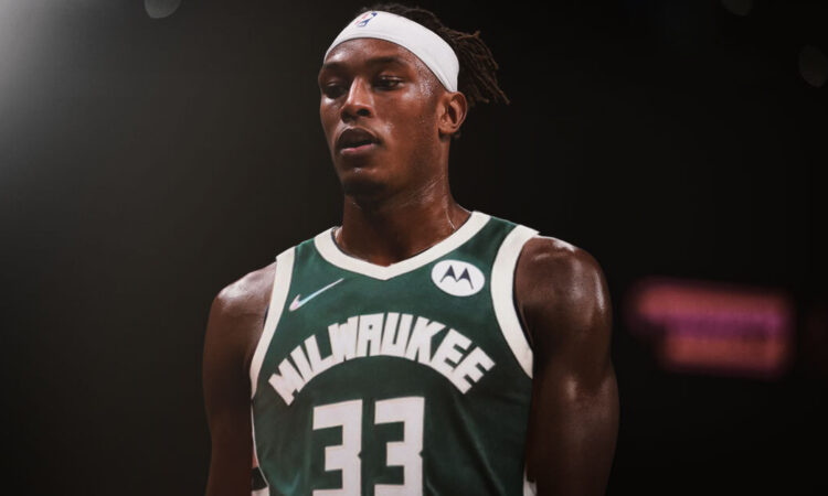 Myles Turner, Milwaukee Bucks