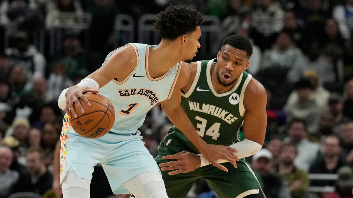Victor Wembanyama, Giannis Antetokounmpo, NBA, San Antonio Spurs, Milwaukee Bucks